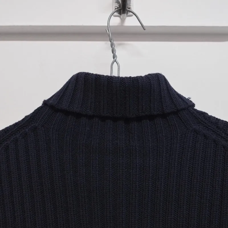 elongated sleeve turtleneck jumper