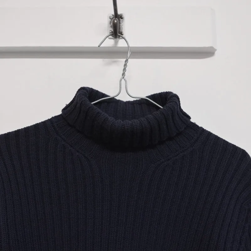 elongated sleeve turtleneck jumper