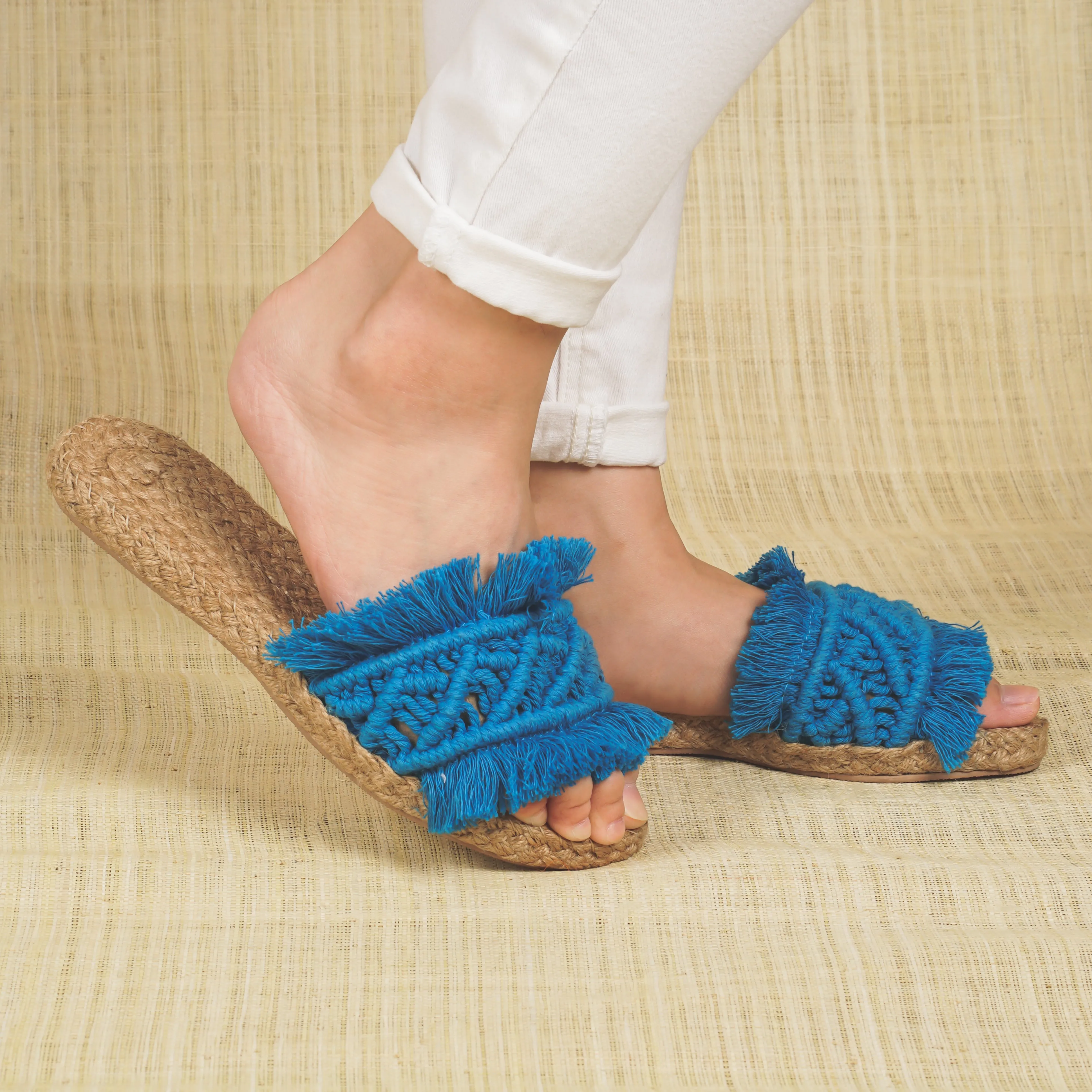 Ladies Crochet Abaca Slip-On