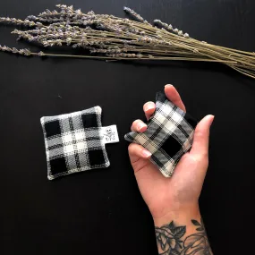 Payne & Comfort - Wicked Warmers- B&W Plaid