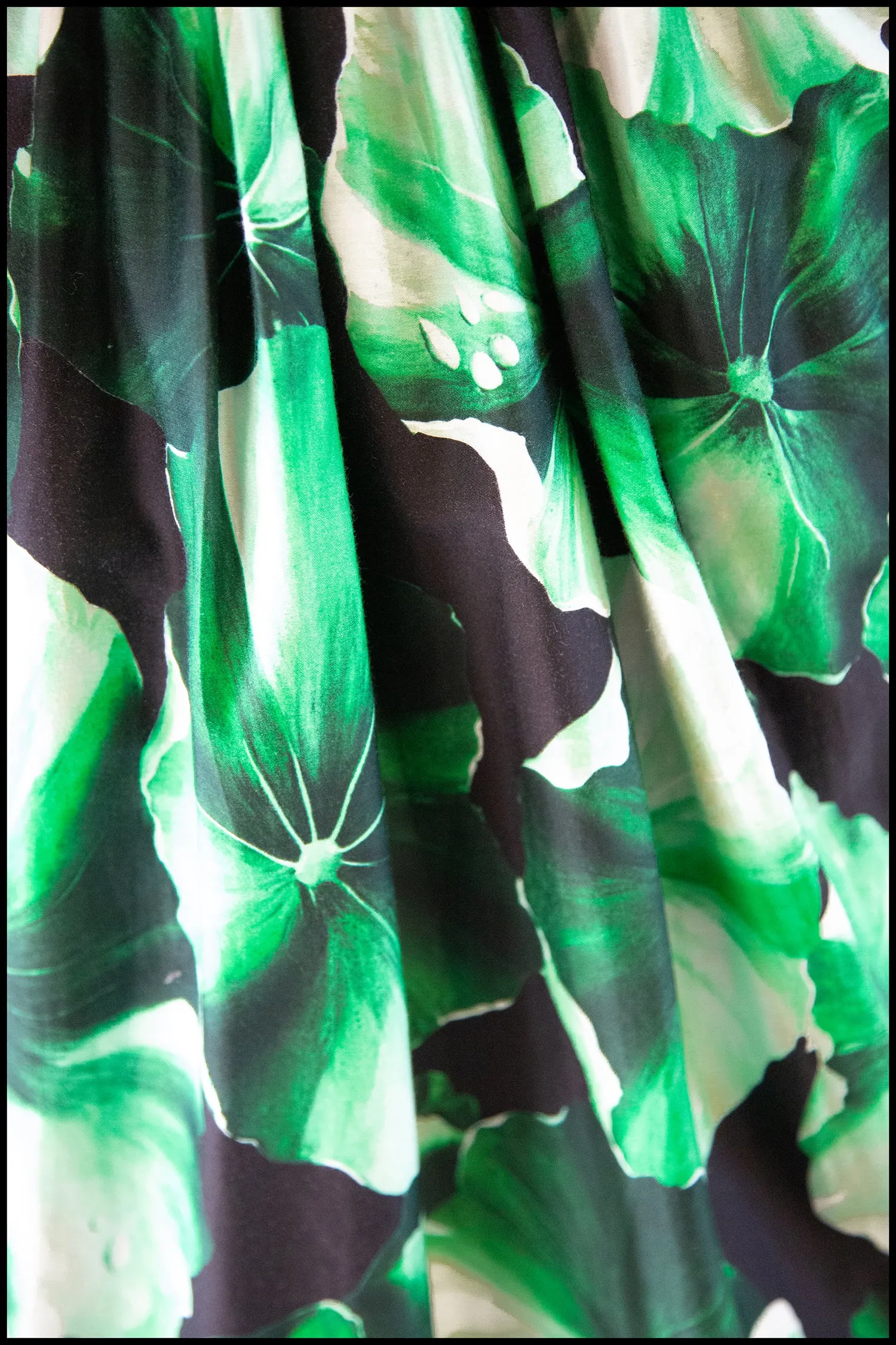 RESERVED Vintage 1980s Green Petunia Print Dress