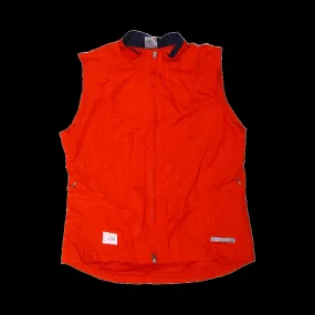 Sleeveless puffer jacket